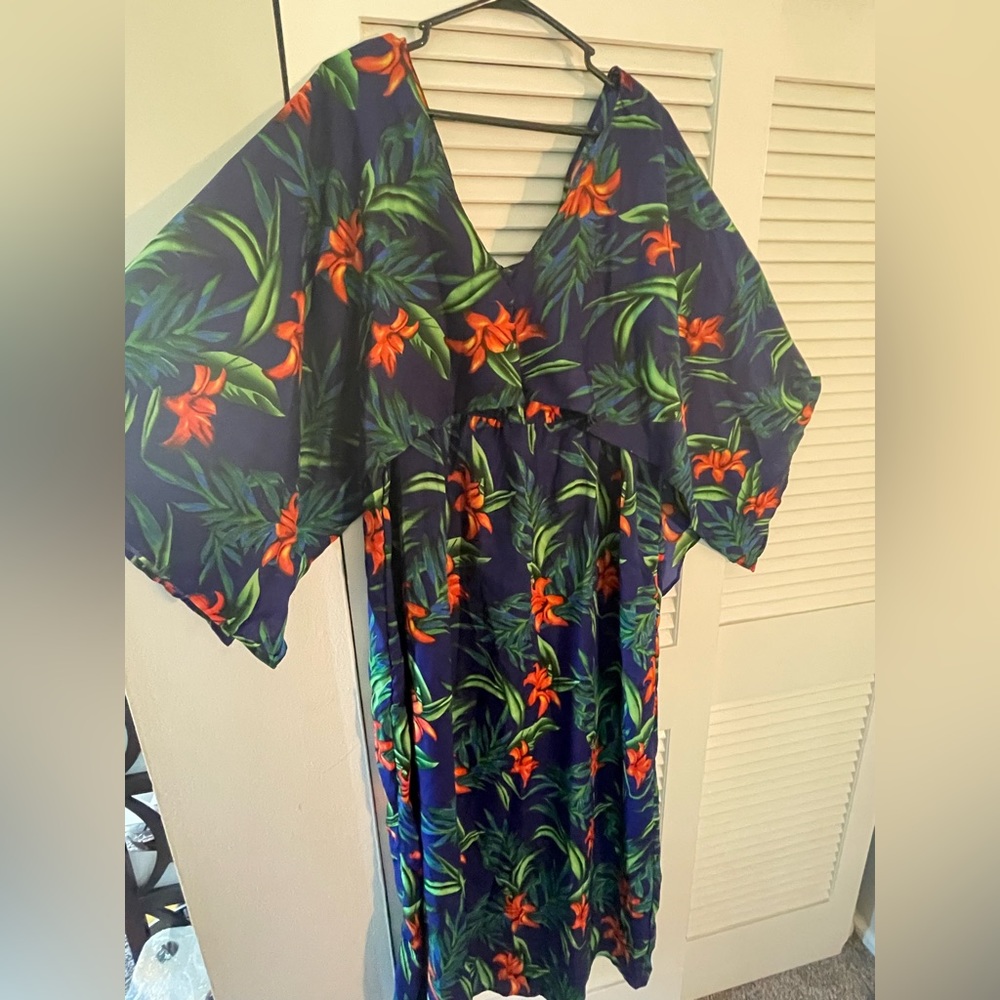 Plus Tropical Kimono Sleeve Maxi Dress